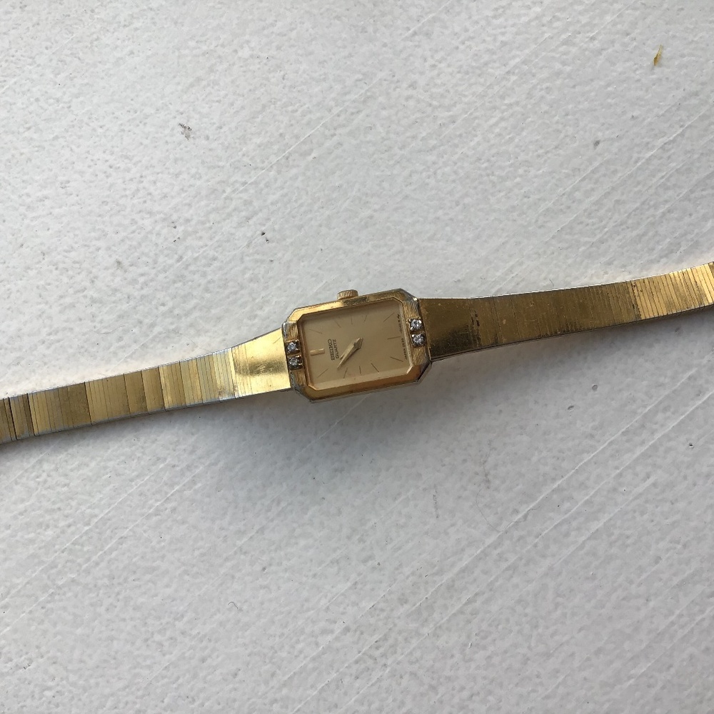 Vintage Seiko watch with four diamonds